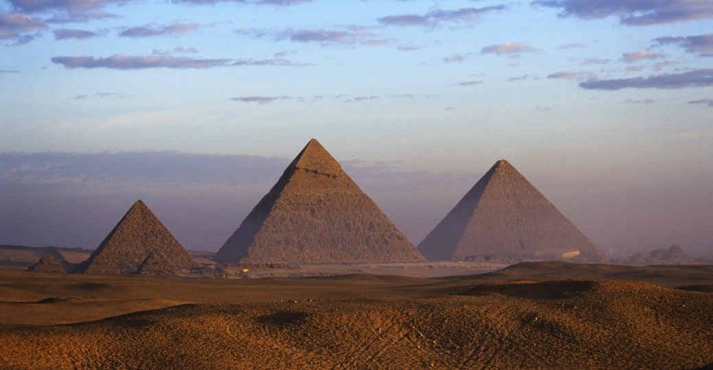 pyramids-giza-P